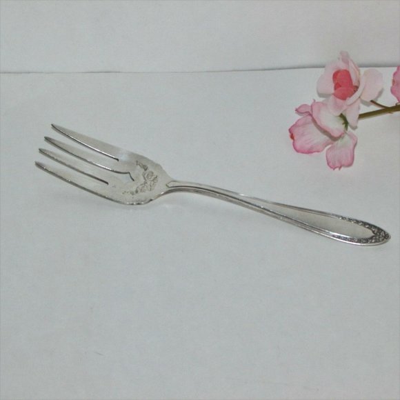 Antique Serving Fork Silverplate Oneida Bridal Wreath 1915 Vintage Cottagecore - Picture 1 of 8